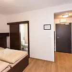 Barok And Hotel