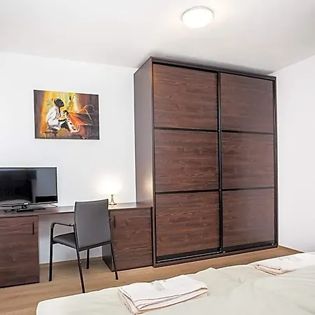 Barok Hotel&apartments 3*