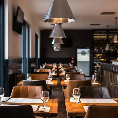 Hotel Barok And Bratislava